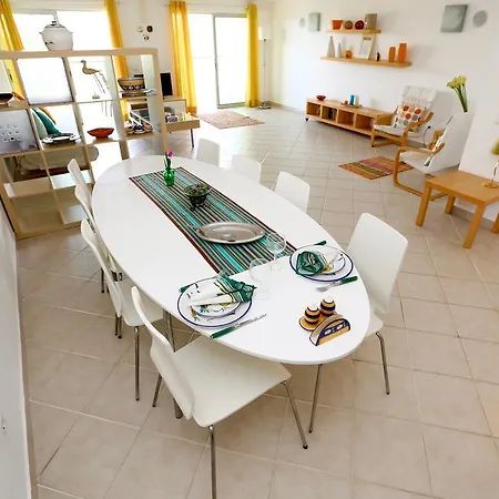 Da Ponte Flats Salgados Apartment